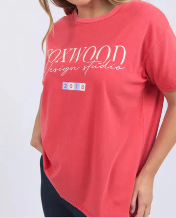 FOXWOOD FLIGHT TEE - Red