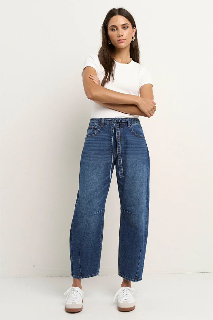 STORIES BE TOLD CAMPUS TIE WAIST BARREL JEANS - Deep Blue
