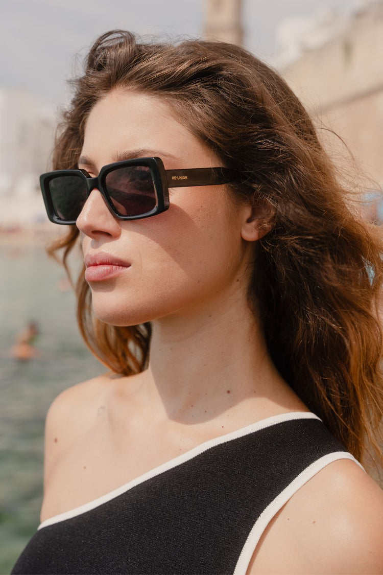 REUNION - Manhattan Black Square Sunglasses
