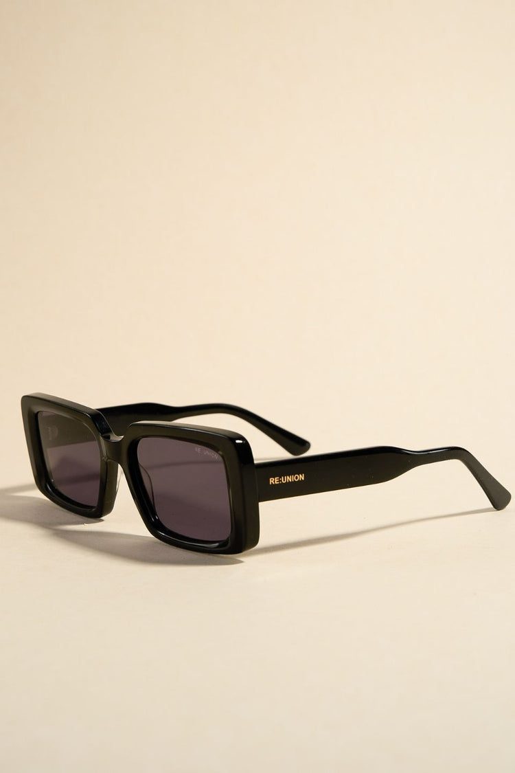 REUNION - Manhattan Black Square Sunglasses