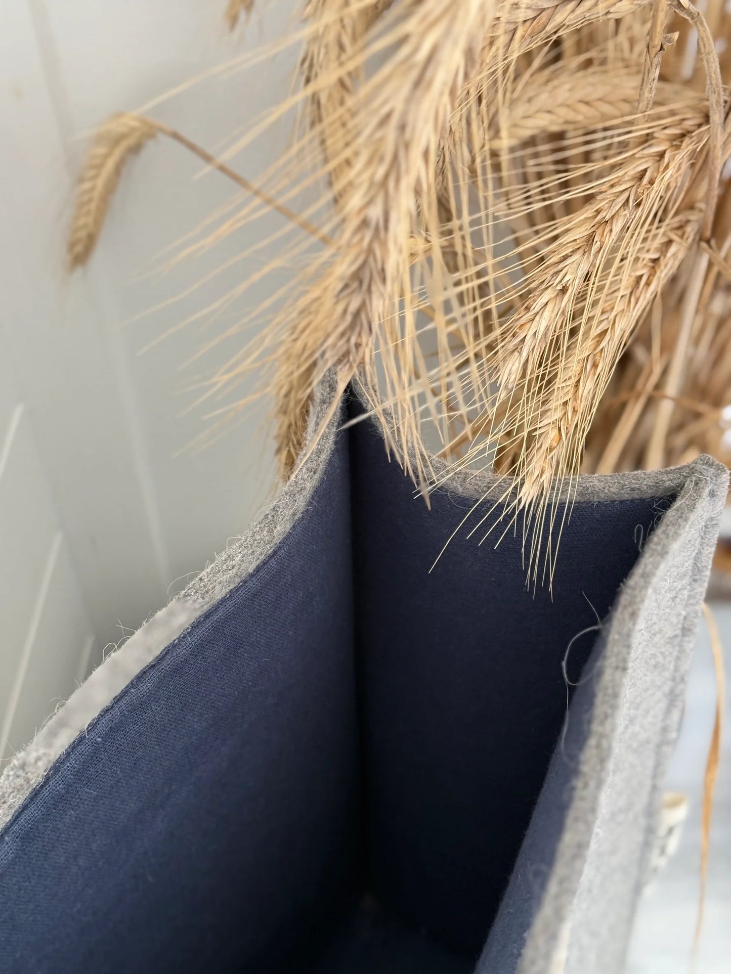 THE WOOL BAG - Navy Lining