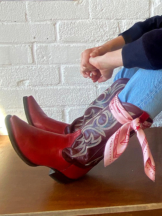DARK HAMPTON - THE PETITE SILK - KAYLEE BELL COWBOY