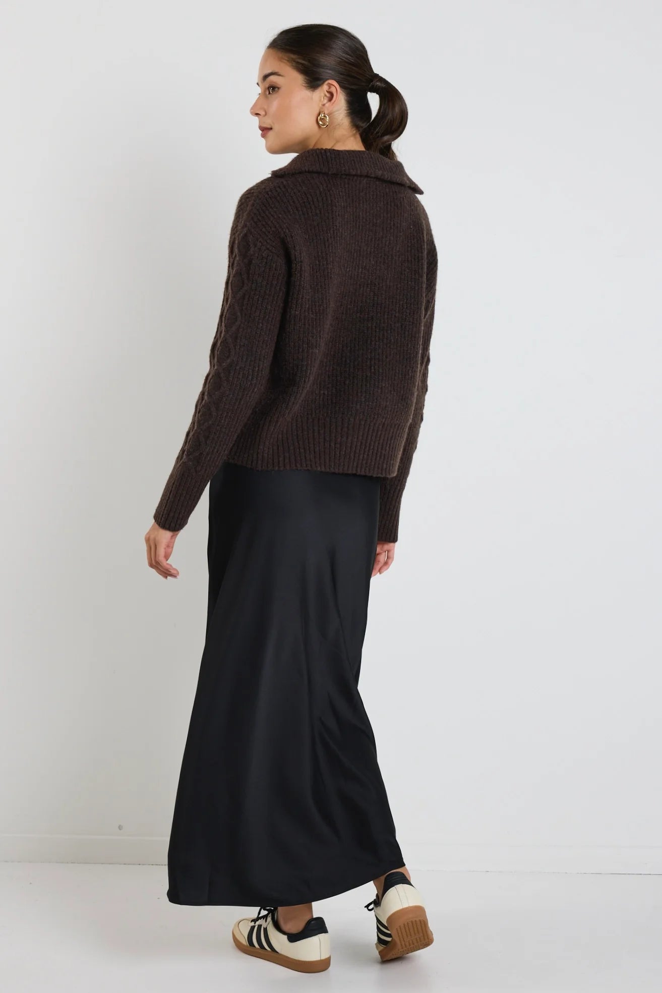 STORIES BE TOLD TRINKET JUMPER - Chocolate
