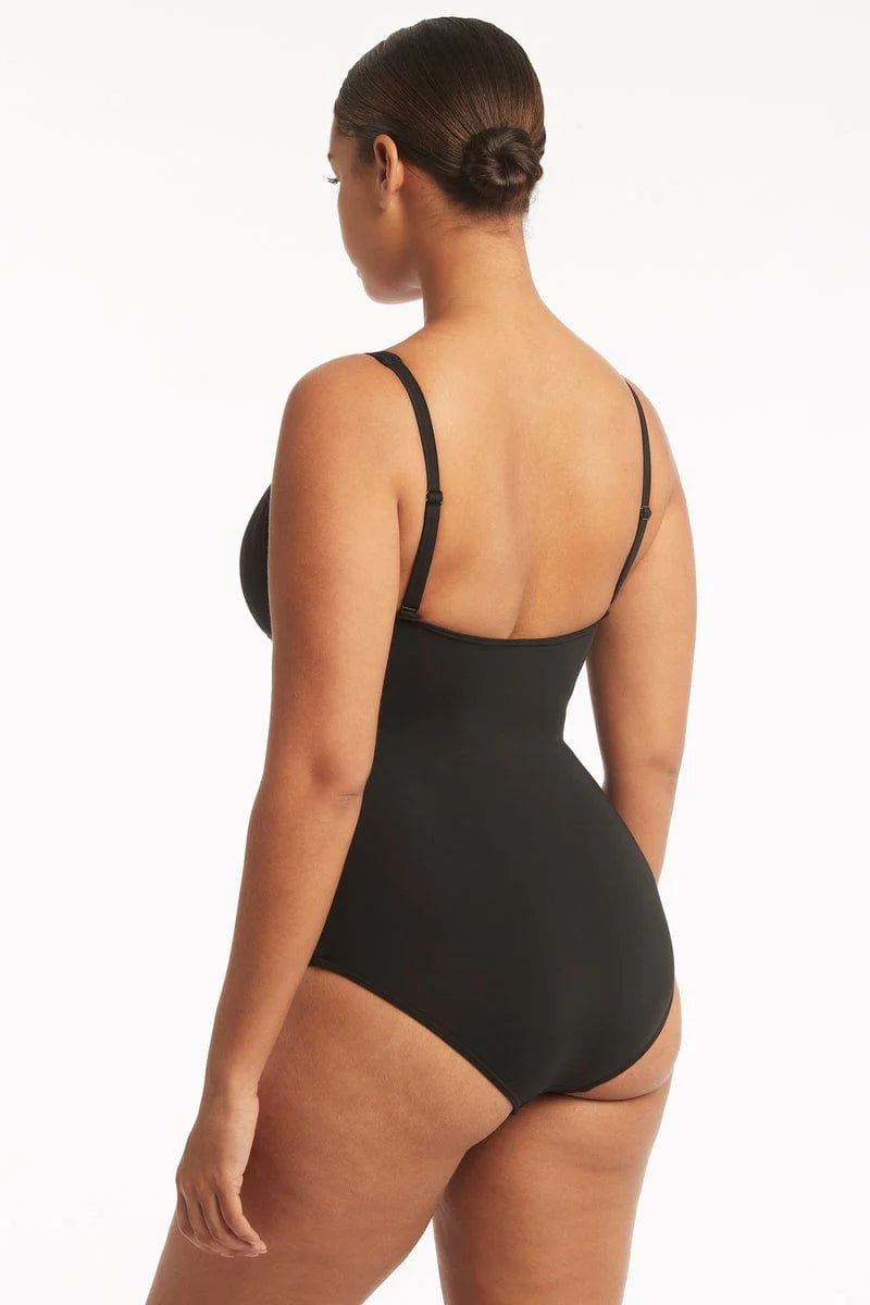 SEA LEVEL ESSENTIALS EDIT CROSS FRONT SCOOP - Black