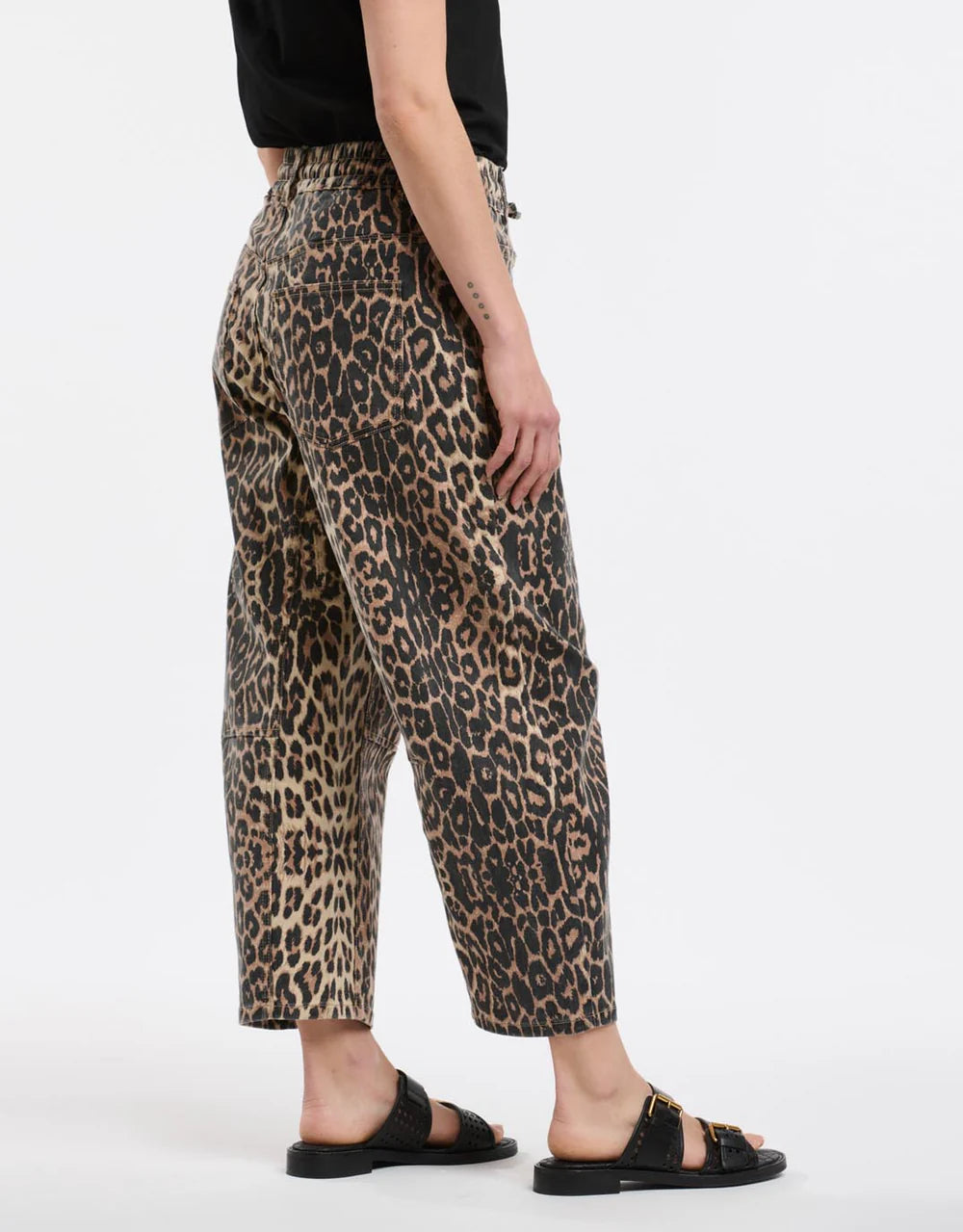 MONACO LEO BARREL JEANS - Leopard