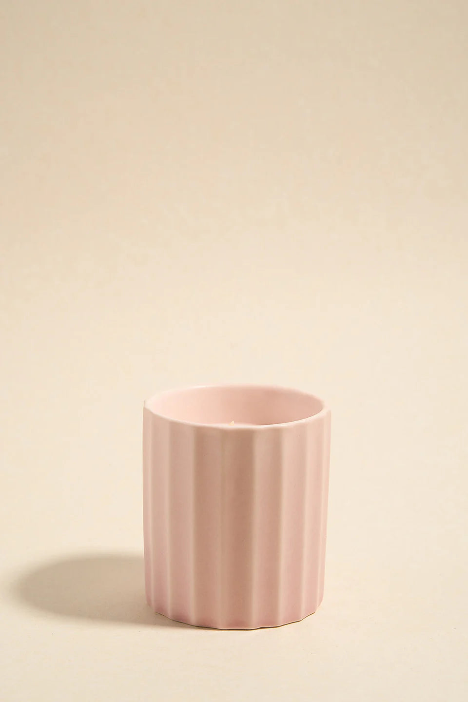 WIDE RIB CERAMIC SCENTED CANDLE - Blush 160g