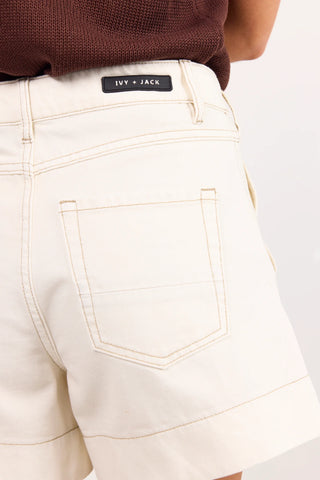 IVY + JACK - KINDLY POCKET FRONT DENIM SHORTS - Ecru