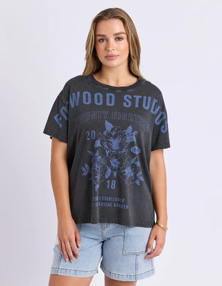 FOXWOOD - BOTANICAL GARDEN TEE - Washed Black