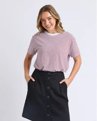 FOXWOOD HUTCH STRIPE TEE - Russet Brown / White Stripe