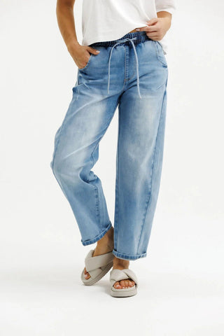 HOMELEE - Barrel Jeans - Sky Wash