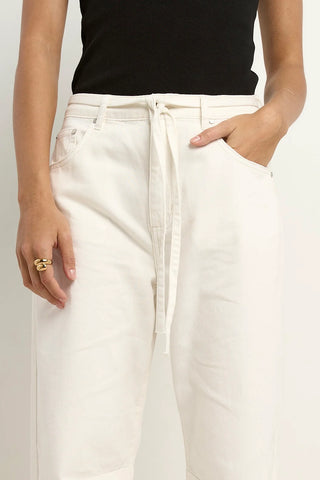 STORIES BE TOLD CAMPUS TIE WAIST BARREL JEANS - Ecru
