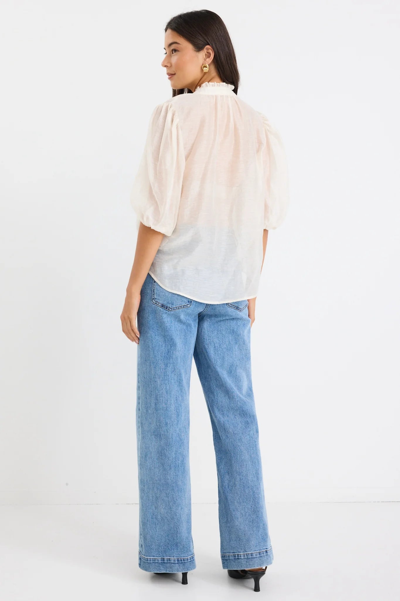IVY + JACK CLOSURE SHEER TOP - Ivory