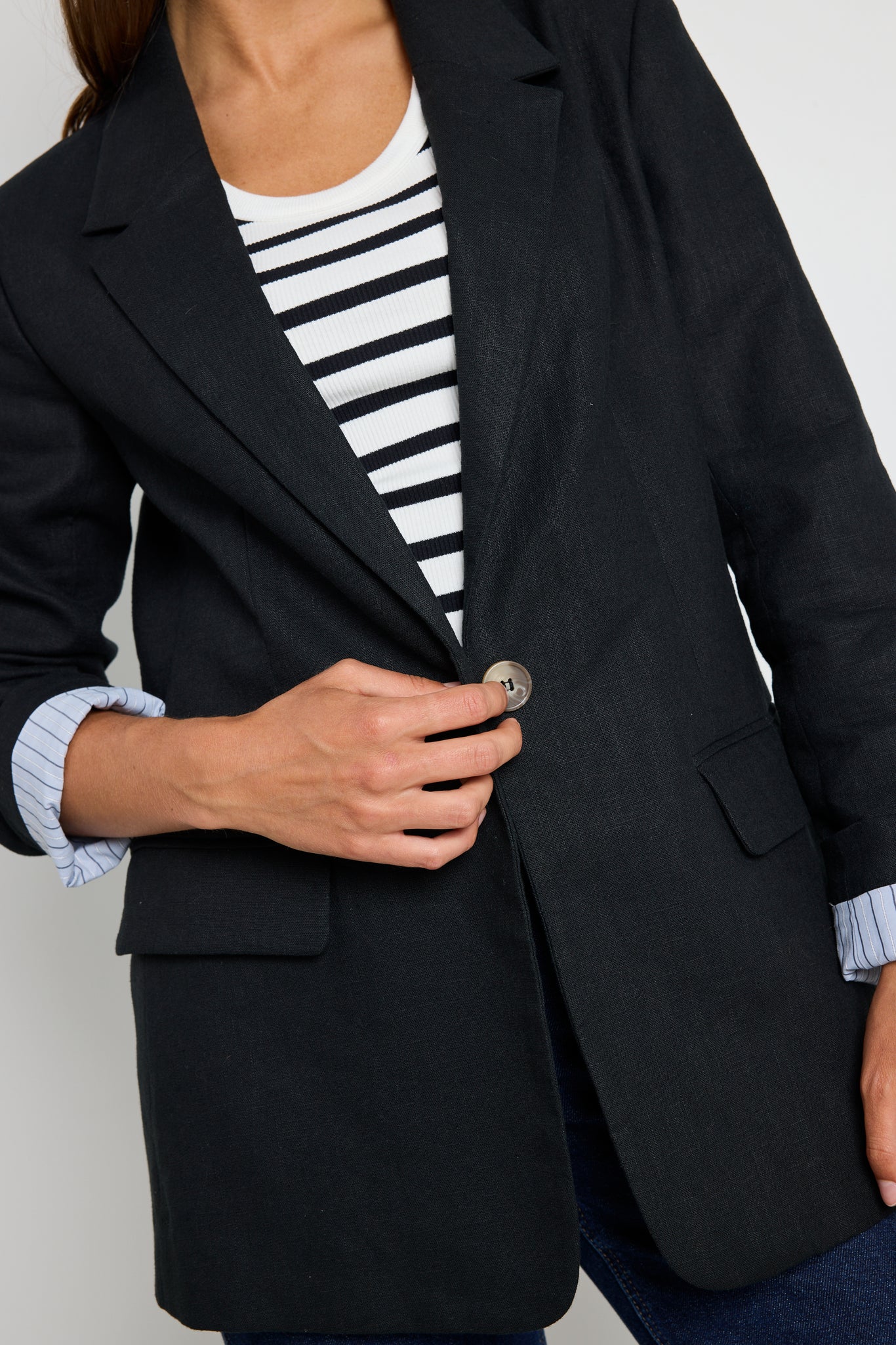 IVY & JACK - Dock Black Ramie Rolled Sleeve Blazer