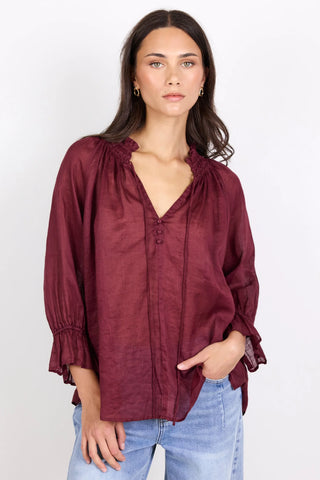 AMONG THE BRAVE - EXPEDITION SHIRRED NECK TOP - Burgundy