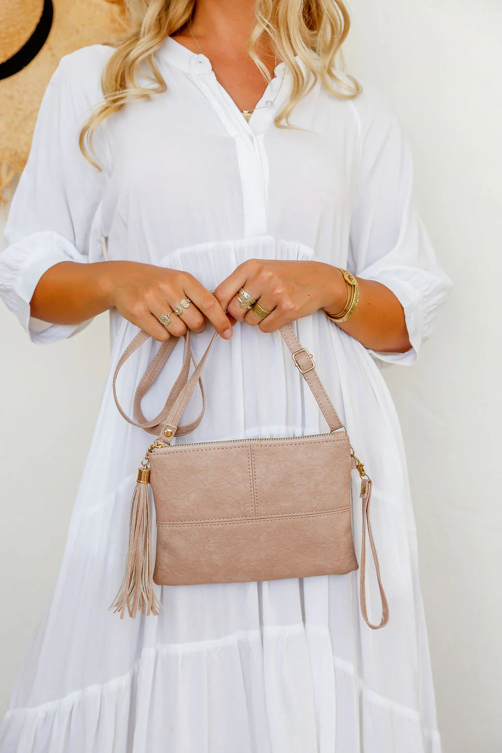 FREE SPIRIT - Clutch Bag with Strap -