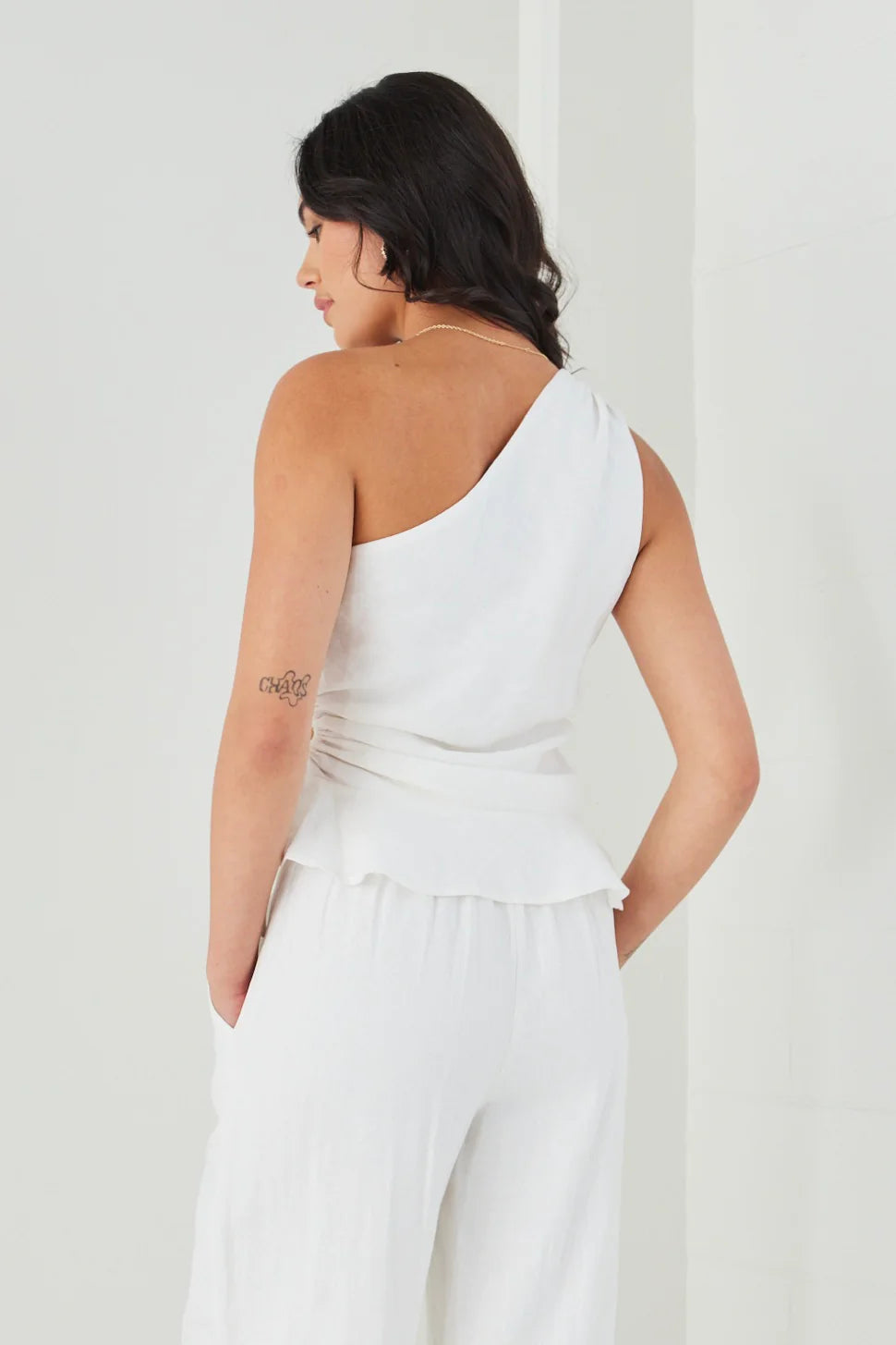 AMONG THE BRAVE FAIRYTALE ONE SHOULDER CUTOUT TOP - White