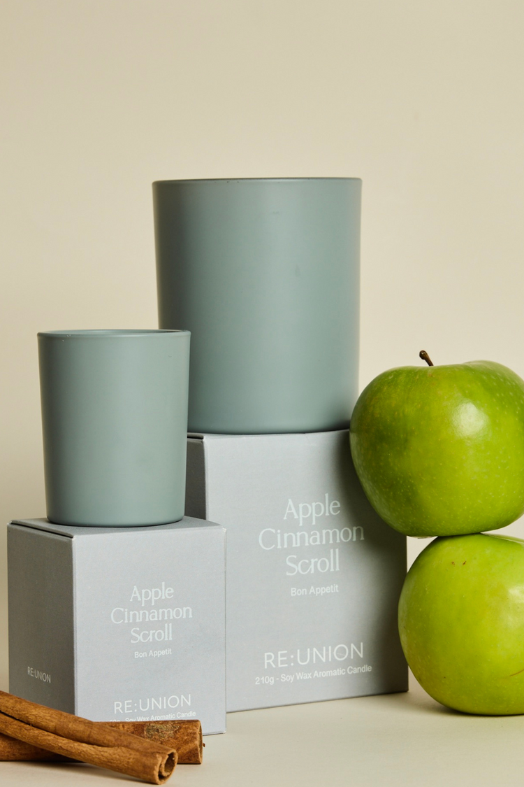 REUNION - Apple Cinnamon Scroll 210g Soy Candle