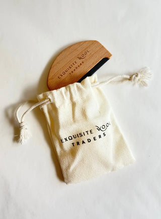 EXQUISITE WOOL TRADERS - WOODEN WOOL COMB
