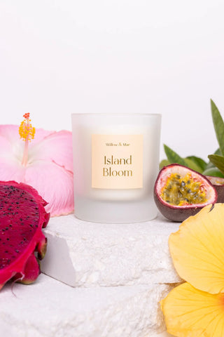 WILLOW & MAE SOY CANDLE - ISLAND BLOOM