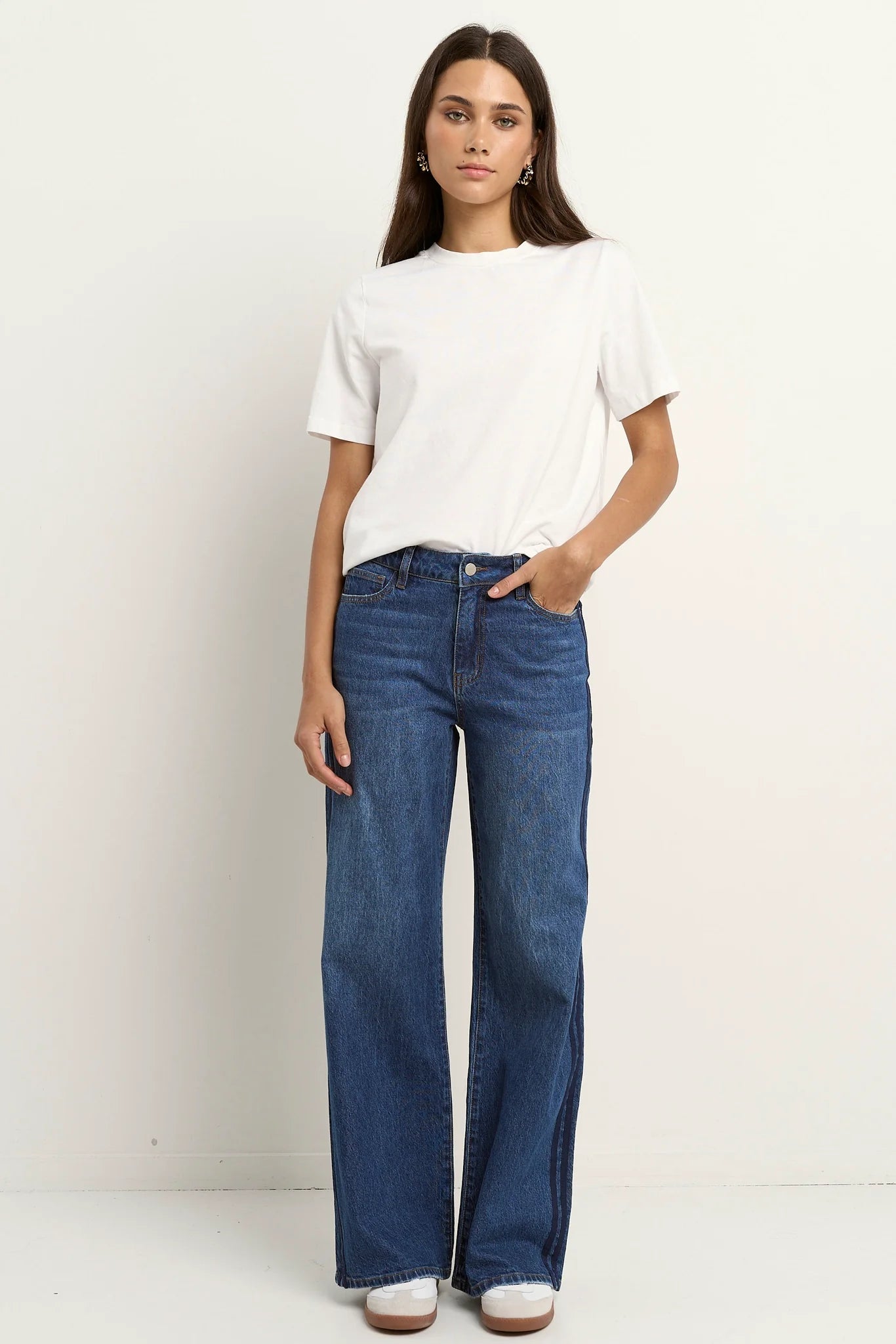 STORIES BE TOLD MANHATTAN SIDE STRIPE JEAN - Mid Blue