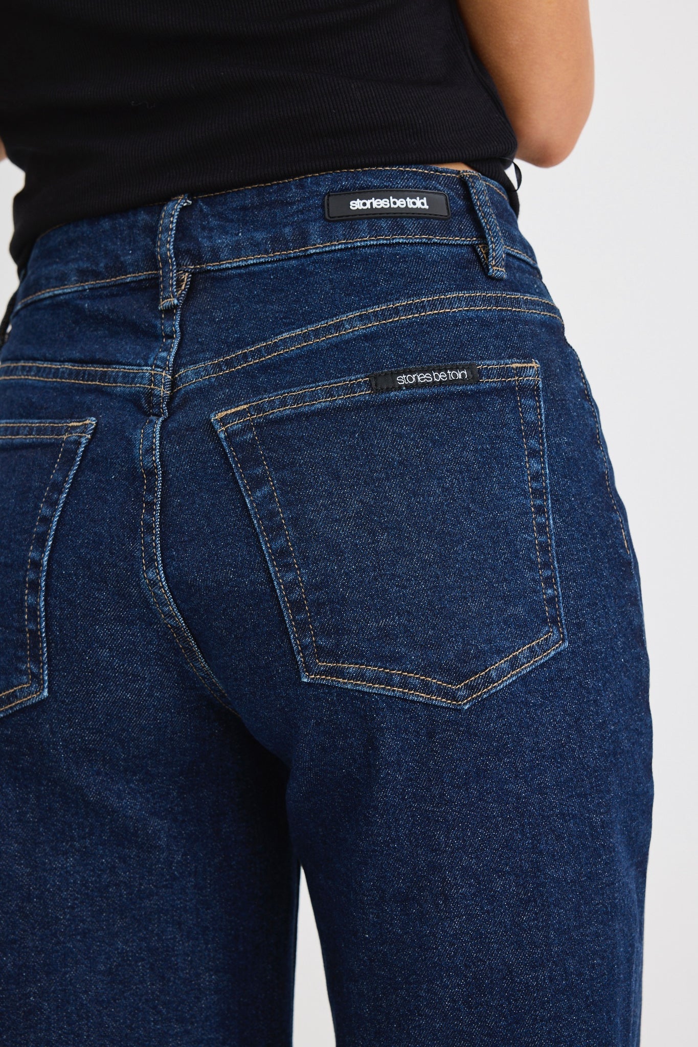 Stories be told - Concert Indigo Mid Rise Wide Leg Pocket Jean