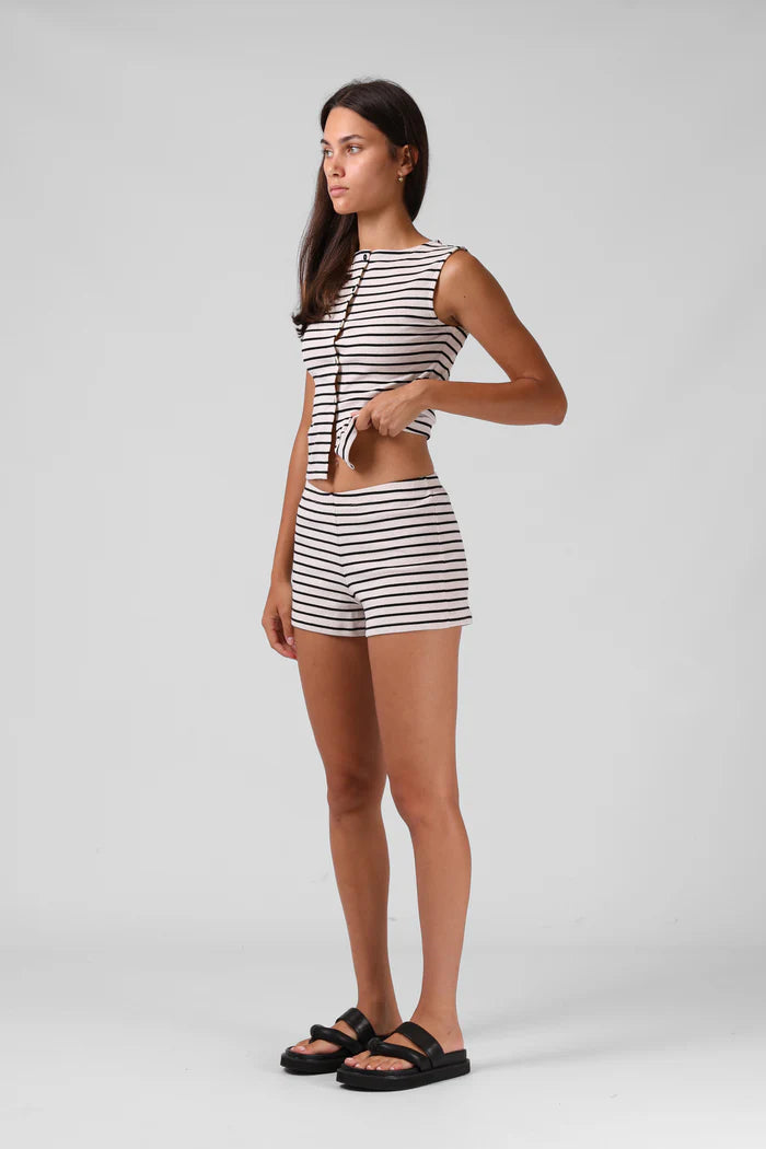 RPM RIBBED SHORTY SHORT - Cream Stripe