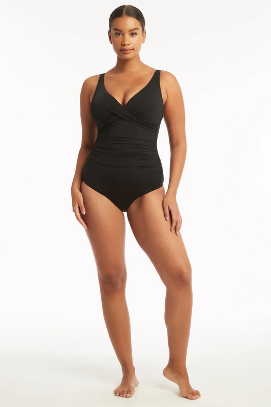 SEA LEVEL ESSENTIALS EDIT CROSS FRONT SCOOP - Black