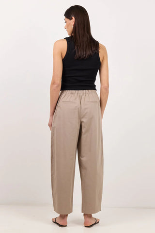 STORIES BE TOLD - MANIFESTO FRONT PLEAT BARREL PANTS - Stone