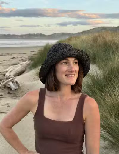 ELECTRIC PUKEKO HAT - SANDBELLE BUCKET HAT