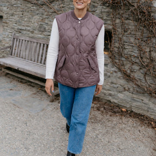 MOKE NEVE QUILTED VEST - Cocoa Powder
